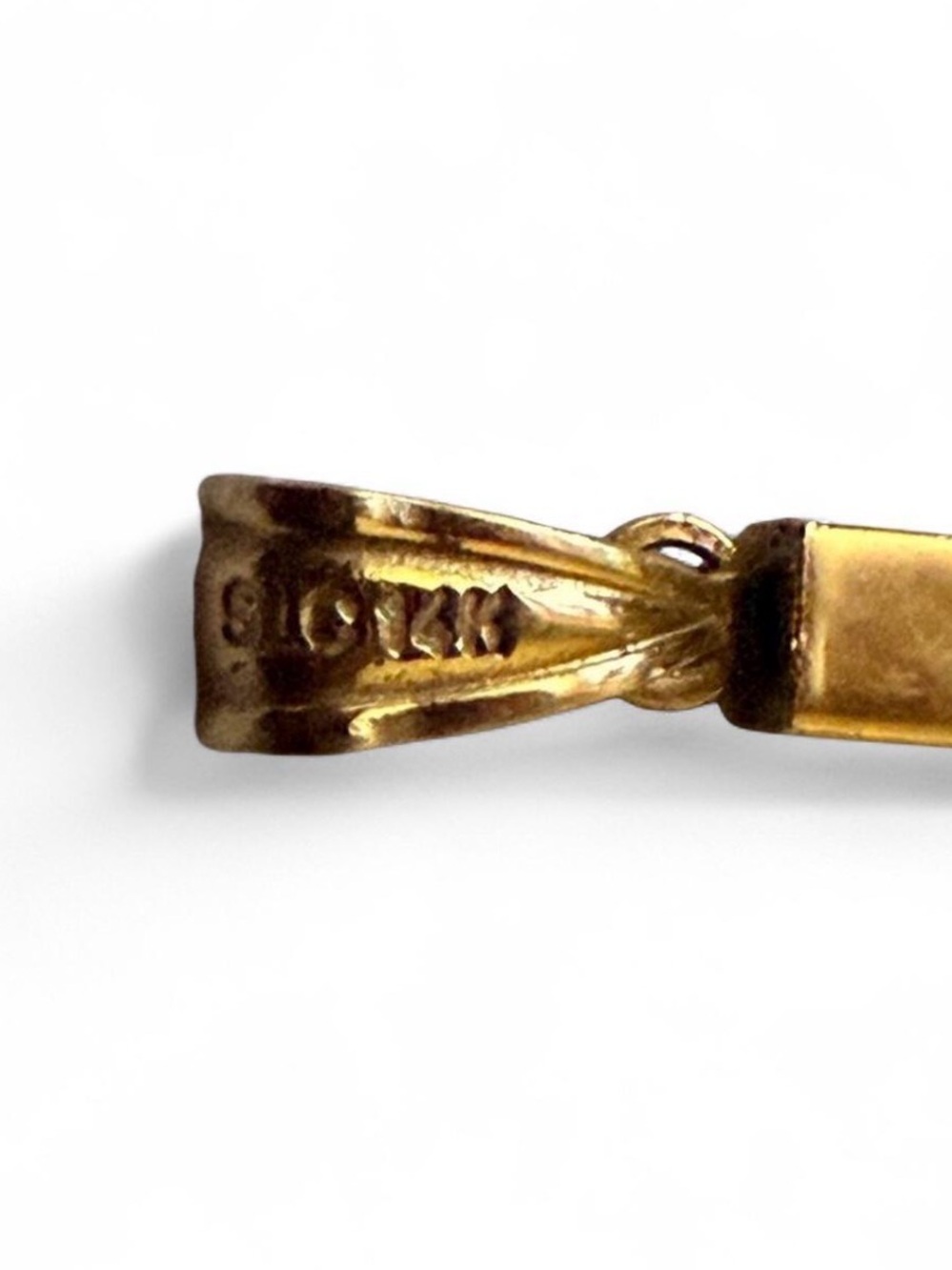 Kay Jewelers Gold Tone Necklace Bail Pendant
